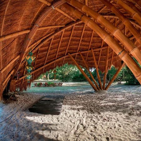 Namaste Pousada E Camping Кананея Экстерьер фото